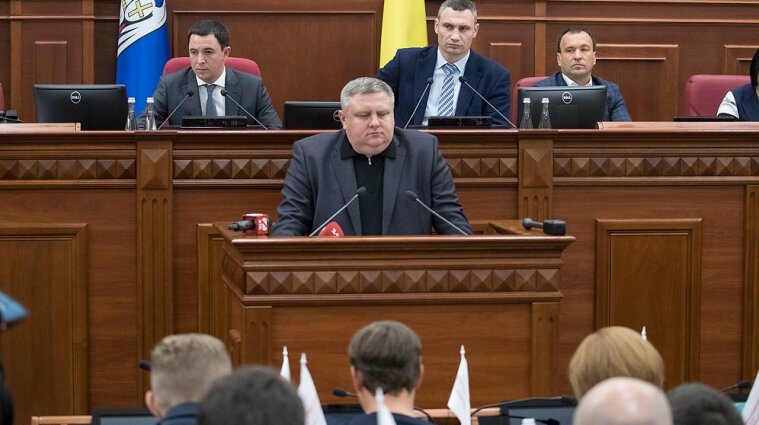 Кличко трудоустроил экс-главу полиции Киева Крищенко
