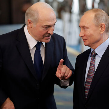 Страхи Путіна або вплив Заходу: чому Лукашенко досі при владі
