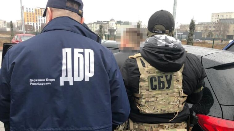 Дело Порошенко: силовики провели обыски у соратников пятого президента