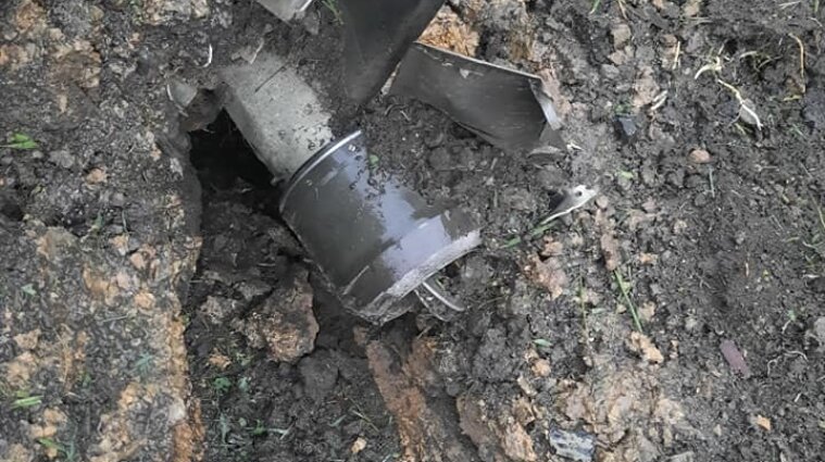 Разрушены дома и линии электропередач: боевики на Донбассе обстреляли населенные пункты