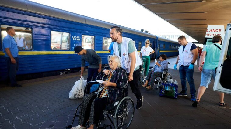 Виїзд з окупованих територій: Укрзалізниця призначила додатковий рейс із Запоріжжя