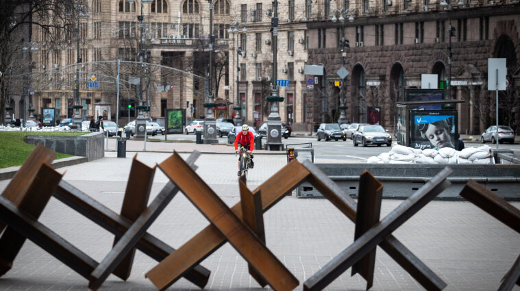У Києві демонтують частину блокпостів - КМВА