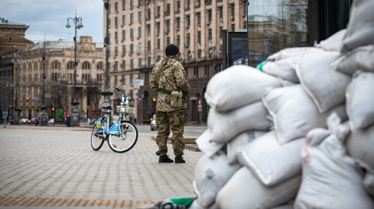 Война не окончена: власти Киева просят все еще не возвращаться