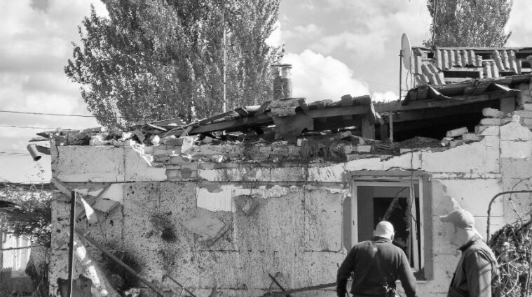 Оккупанты обстреляли Запорожье: есть пострадавшие (фото)