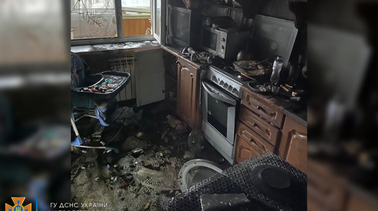 Женщина с двумя детьми пострадала во время пожара в Днепропетровской области - фото