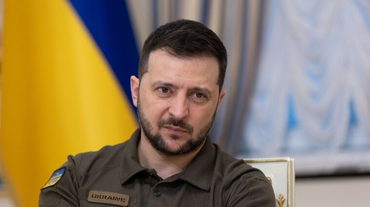 Зеленський відреагував на петицію про скасування заборони на виїзд чоловіків з України