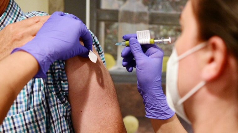 В Україні створять майже півсотні центрів вакцинації від COVID-19