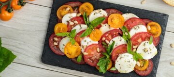 Рецепты итальянской кухни: готовим салат "Капрезе"