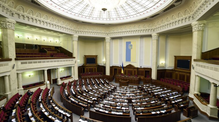 Українці зможуть збільшити власне пенсійне забезпечення: Рада схвалила закон
