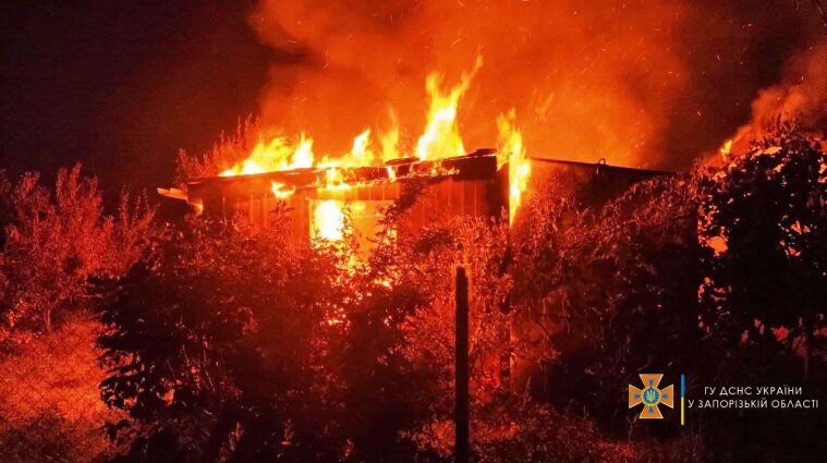 В Бердянске в дачном доме сгорели два человека