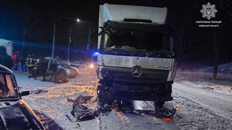 ДТП с пострадавшими произошло на трассе Киев-Знаменка