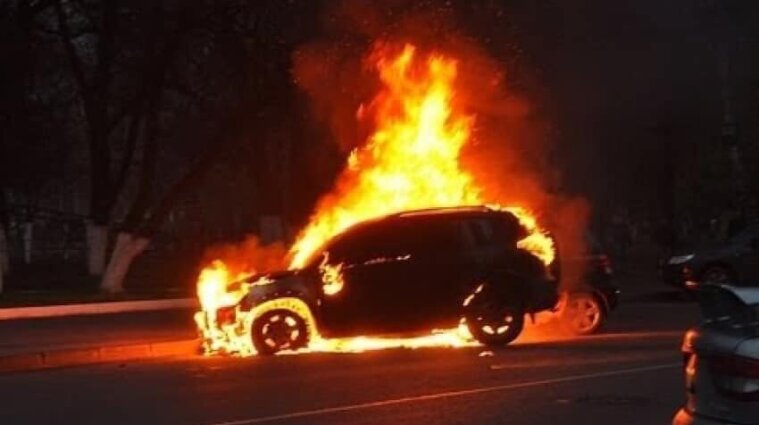 У Харківській області підпалили авто кандидата в депутати - нардепка