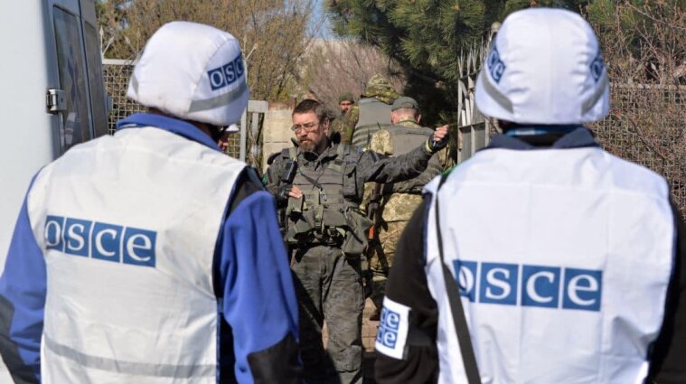 Окупанти затримали та намагалися скомпрометувати представників ОБСЄ