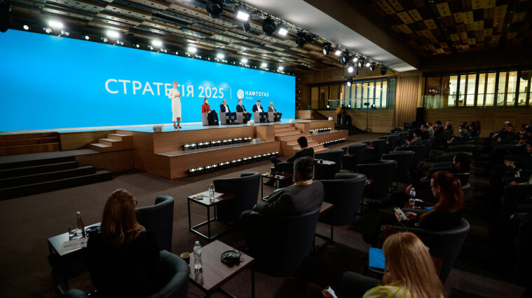 Зеленский расскажет о "Большом строительстве" на форуме в Киеве