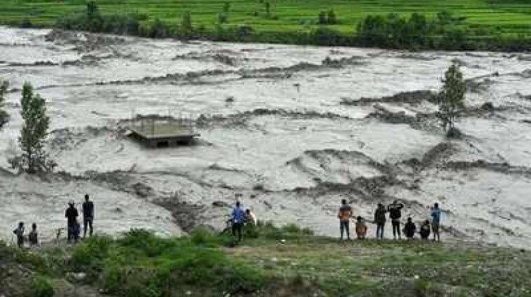 В Непале из-за наводнений и оползней погибли 38 человек, более 50 пострадавших