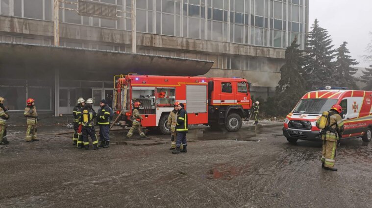 Пожар на "Электронмаше" под Киевом попал на видео