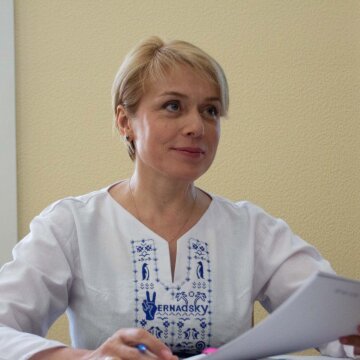 "Зеленое" правительство отменило постановление о повышении зарплат учителям - Лилия Гриневич