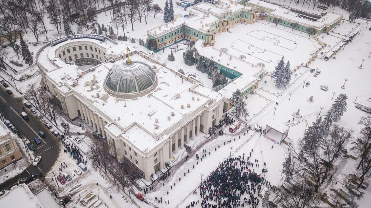 У Києві запроваджують новорічні корпоративи у повітрі