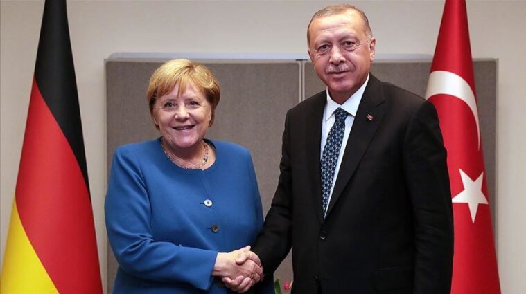Меркель обсудила с Эрдоганом ситуацию в Нагорном Карабахе и Восточном Средиземноморье