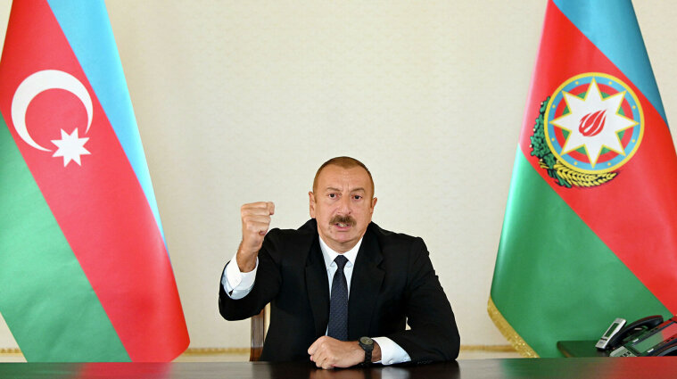 Президент Азербайджана предложил Франции подарить армянам Марсель