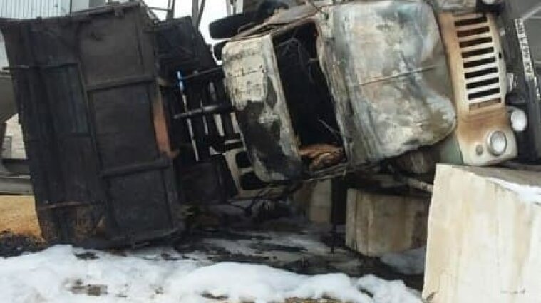 В ДТП в Харьковской области заживо сгорел водитель зерновоза