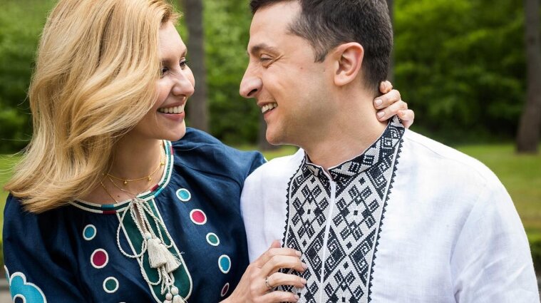 Президент с женой поздравили украинцев с Днем вышиванки