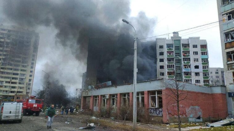 В Чернигове в результате обстрелов погибли 22 человека (видео)