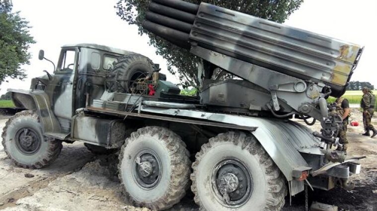 ОБСЄ зафіксувала "Гради" та десятки танків бойовиків біля Новоселівки й Покровки — штаб