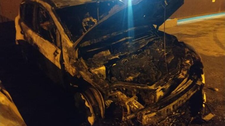 У Кам’янці-Подільському спалили автомобіль депутатці міськради