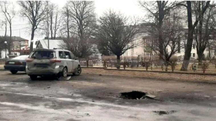 В Умани российский снаряд попал в центральную часть города: власти объявили эвакуацию