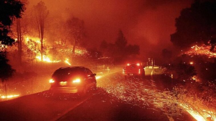 Лісові пожежі у Каліфорнії: евакуювали понад 100 тисяч американців