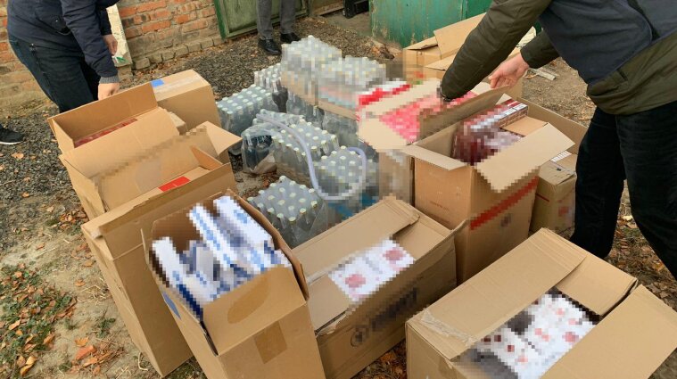 35 тысяч пачек в сутки: подпольное предприятие производило контрафактные сигареты