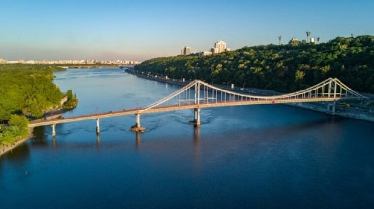 Вода в реке Днепр содержит 21 загрязняющее вещество - исследование