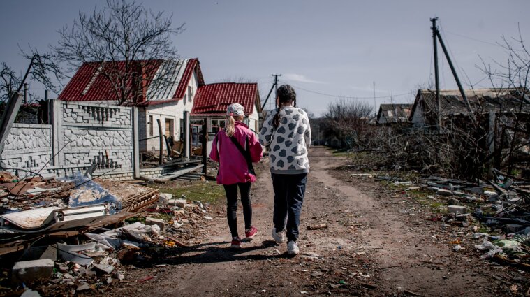 Луганська ОВА відкриває гуманітарні хаби для своїх переселенців по всій Україні