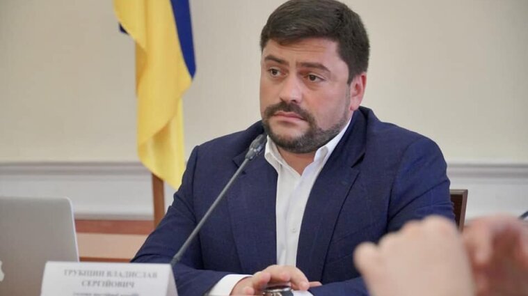 Обвинувачений у хабарництві депутат Трубіцин досі не виключений з фракції "Слуга Народу" у Київраді