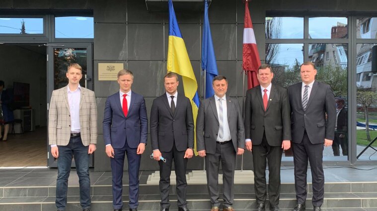 У Слов’янську відкрили почесне консульство Латвії