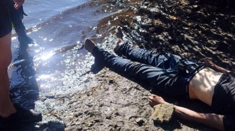 В Днепре утонул мужчина с гранатой - фото
