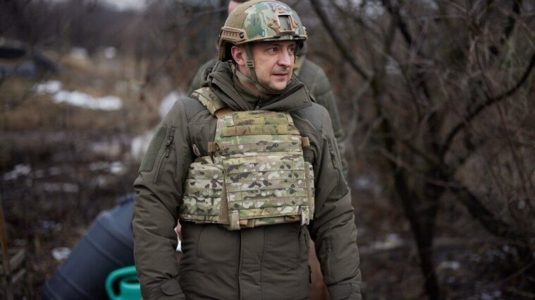Українським військовим складно дотримуватись перемир'я - Зеленський