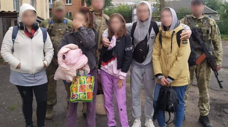 В Харьковской области во время деоккупации нашли детей, закрытых в подвале