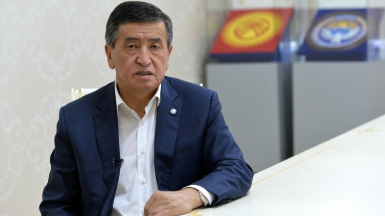 Президент Киргизстану має намір піти у відставку