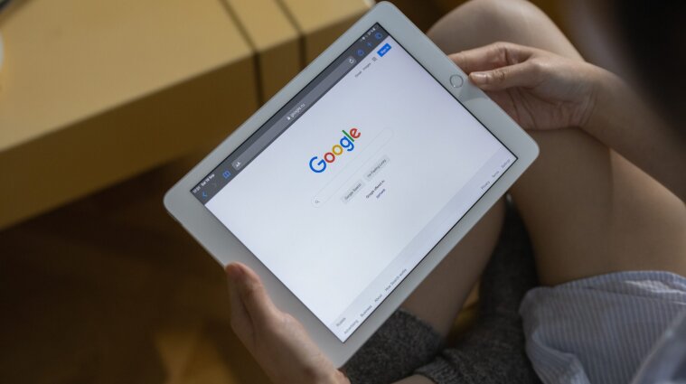 Украинцам придется больше платить за услуги из-за "налога на Google" - эксперт