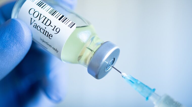 Moderna наполягає на введенні третьої дози вакцини