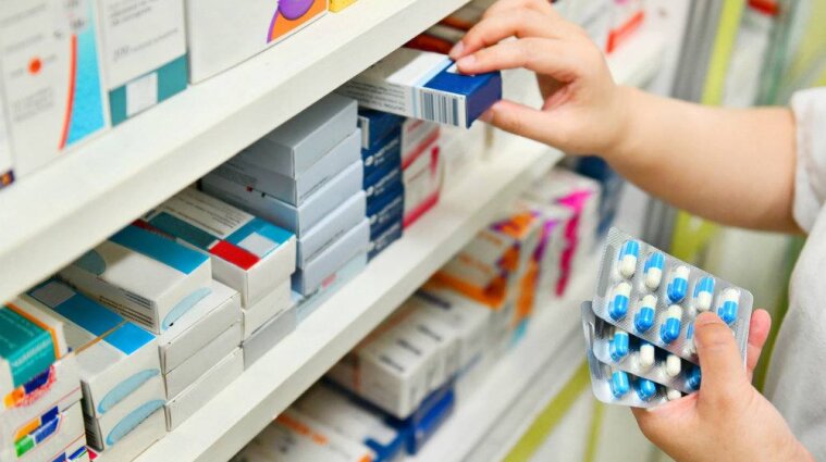В українських аптеках спостерігається дефіцит ліків: що відбувається
