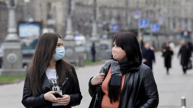 За сутки коронавирус подхватили еще более двух тысяч украинцев