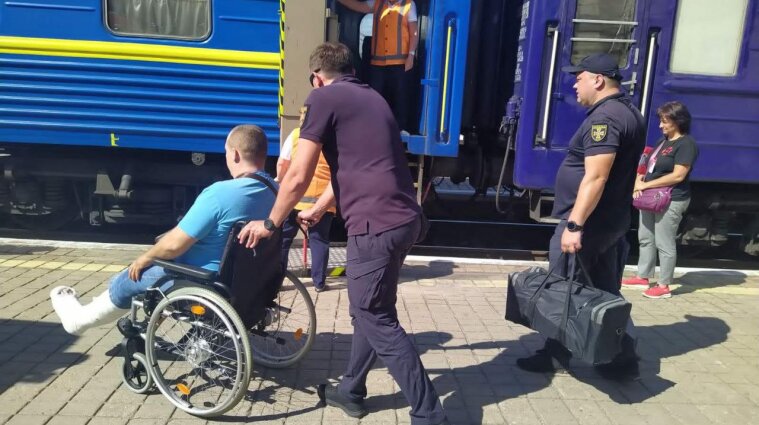 Мешканців Донецької області закликали не зволікати з евакуацією