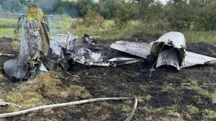 Авіакатастрофа на Житомирщині: слідство розглядає три версії трагедії