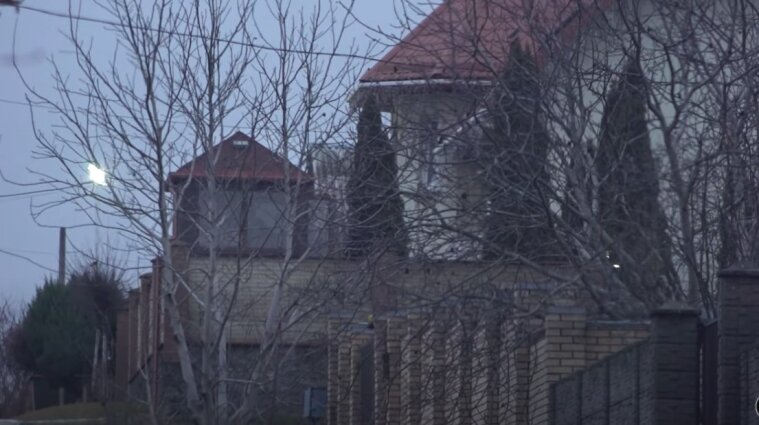 Владелец дома, в котором проживали семьи Гогилашвили и Буданова, является гражданином России – СМИ
