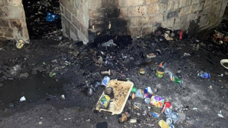 Вирішили помститися: у Києві двоє хлопців живцем спалили чоловіка