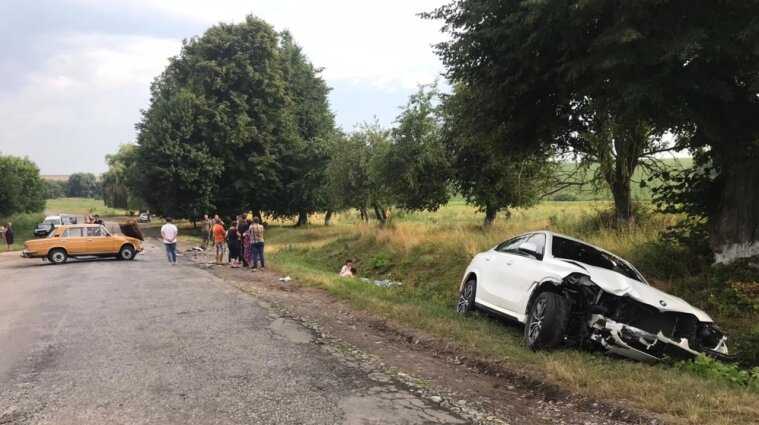 Сбила трех пешеходов: беременная девушка попала в смертельное ДТП в Винницкой области