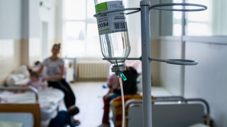 Отравление в школе Хмельницкого: из больницы выписали всех учеников